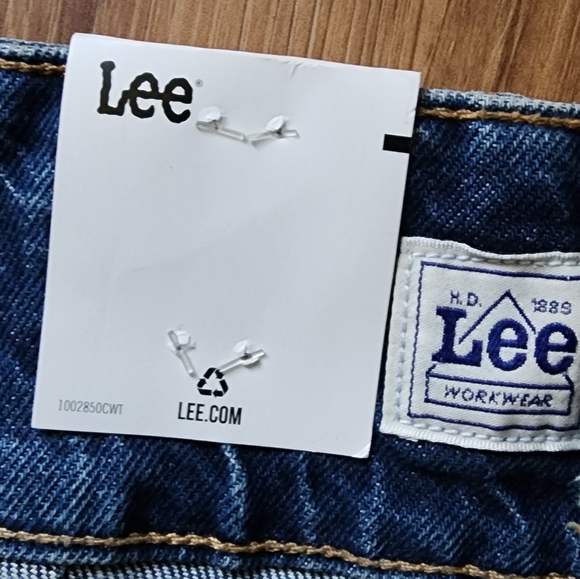 Lee High-rise Pleated Slouch Wide Leg jean - Picture 13 of 14